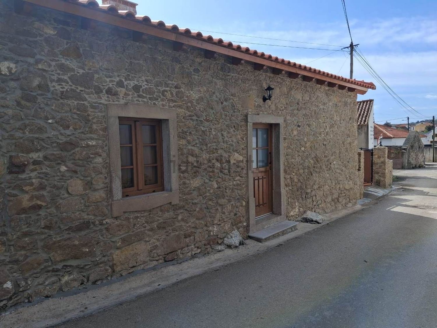 小楼房或独栋别墅出售在São Bartolomeu dos Galegos e Moledo - 外立面