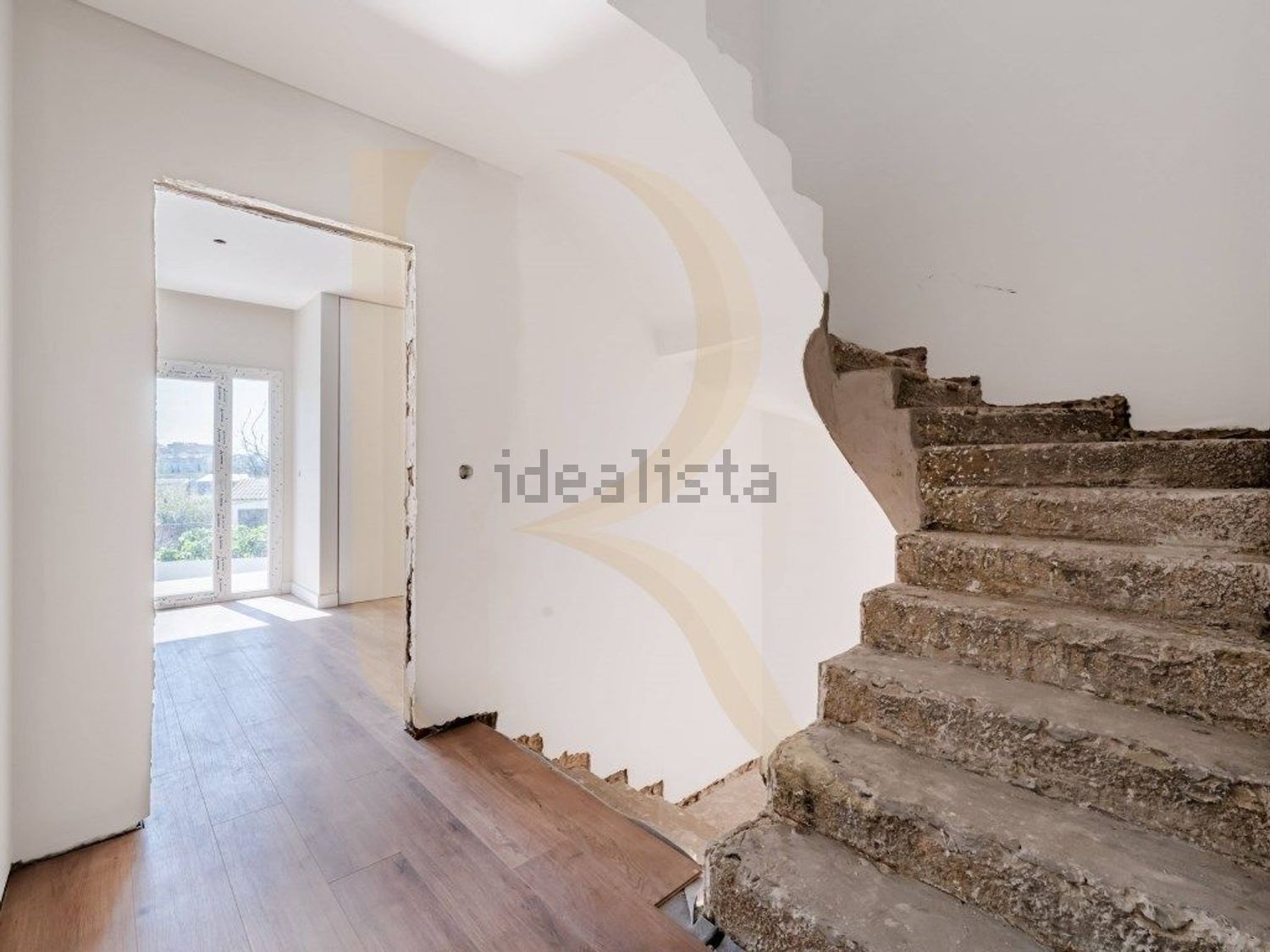 小楼房或独栋别墅出售在Fogueteiro - 详情