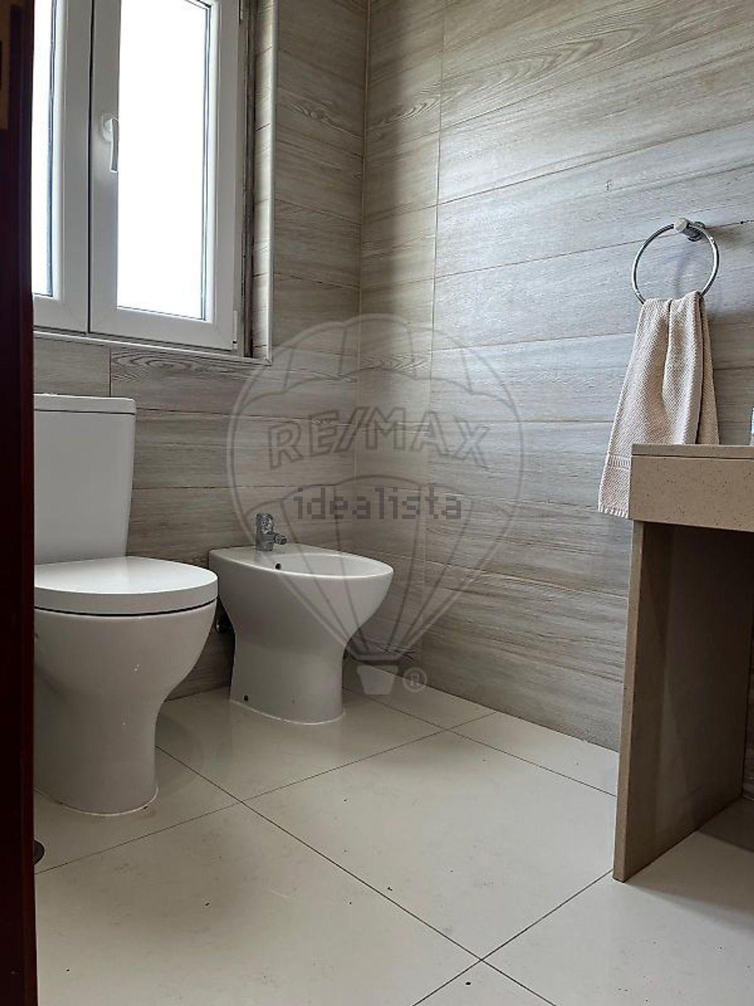 小楼房或独栋别墅出售在Rua Furnas - 卫生间