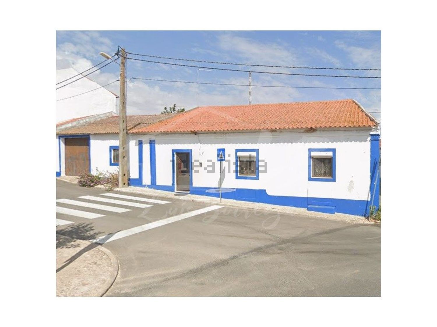 小楼房或独栋别墅出售在Rua do Sobrado Velho, 1 - 外立面