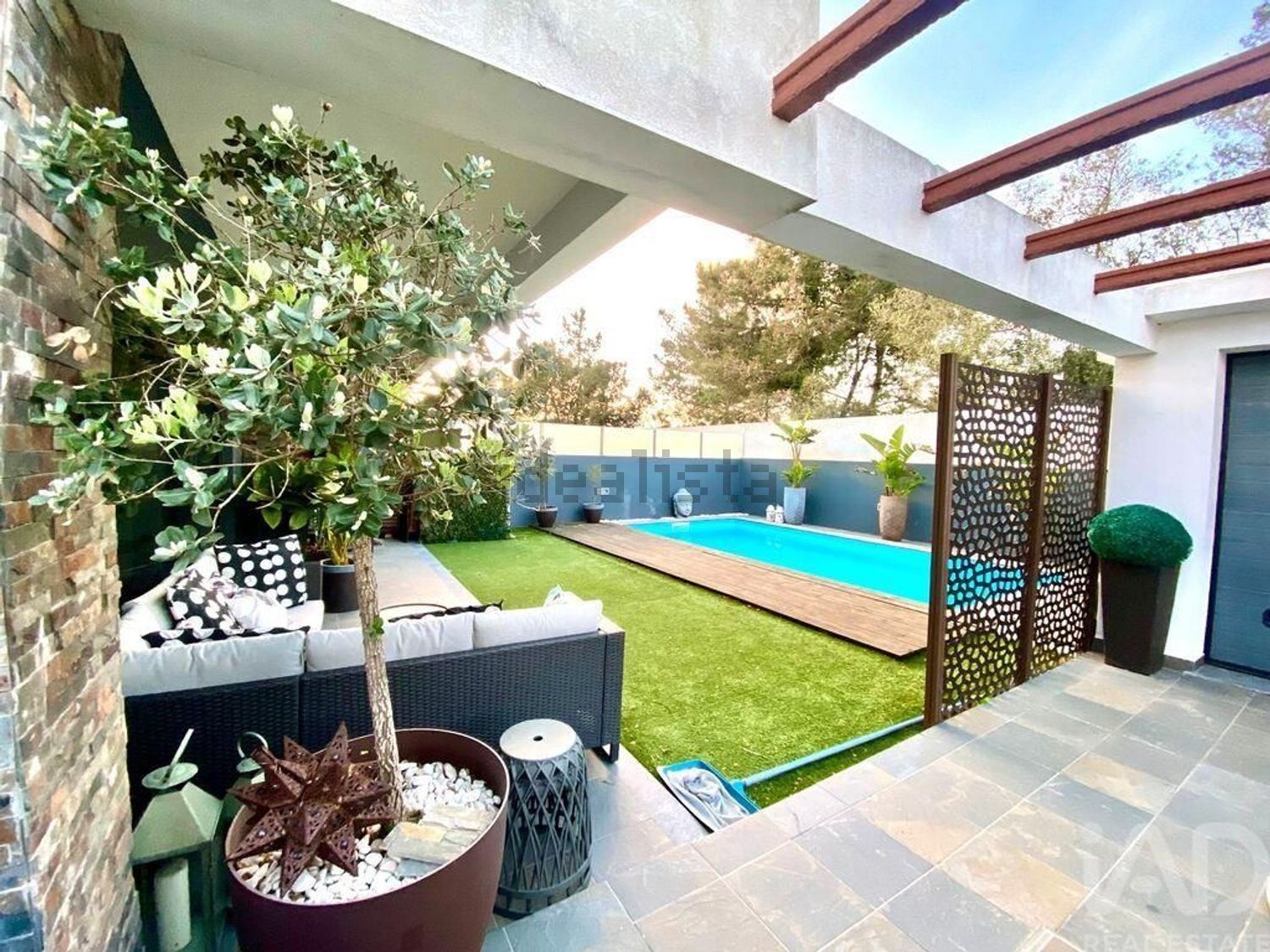 双拼别墅出售在Quintinhas - 周边