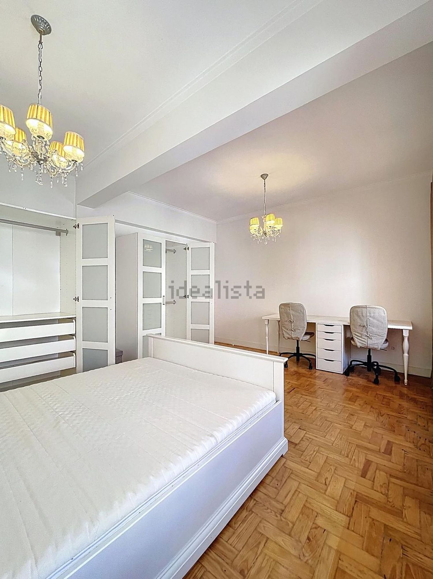 出租房间在Rua do Município, 13 - 卧室