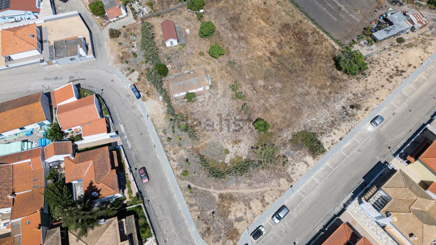 小楼房或独栋别墅出售在Estrada Sem Nome - 照片