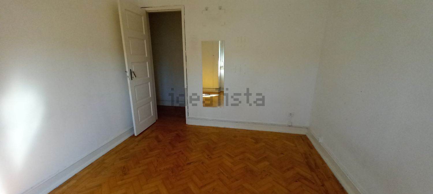 出租公寓 t3在Rua 1º de Maio s/n - 居住