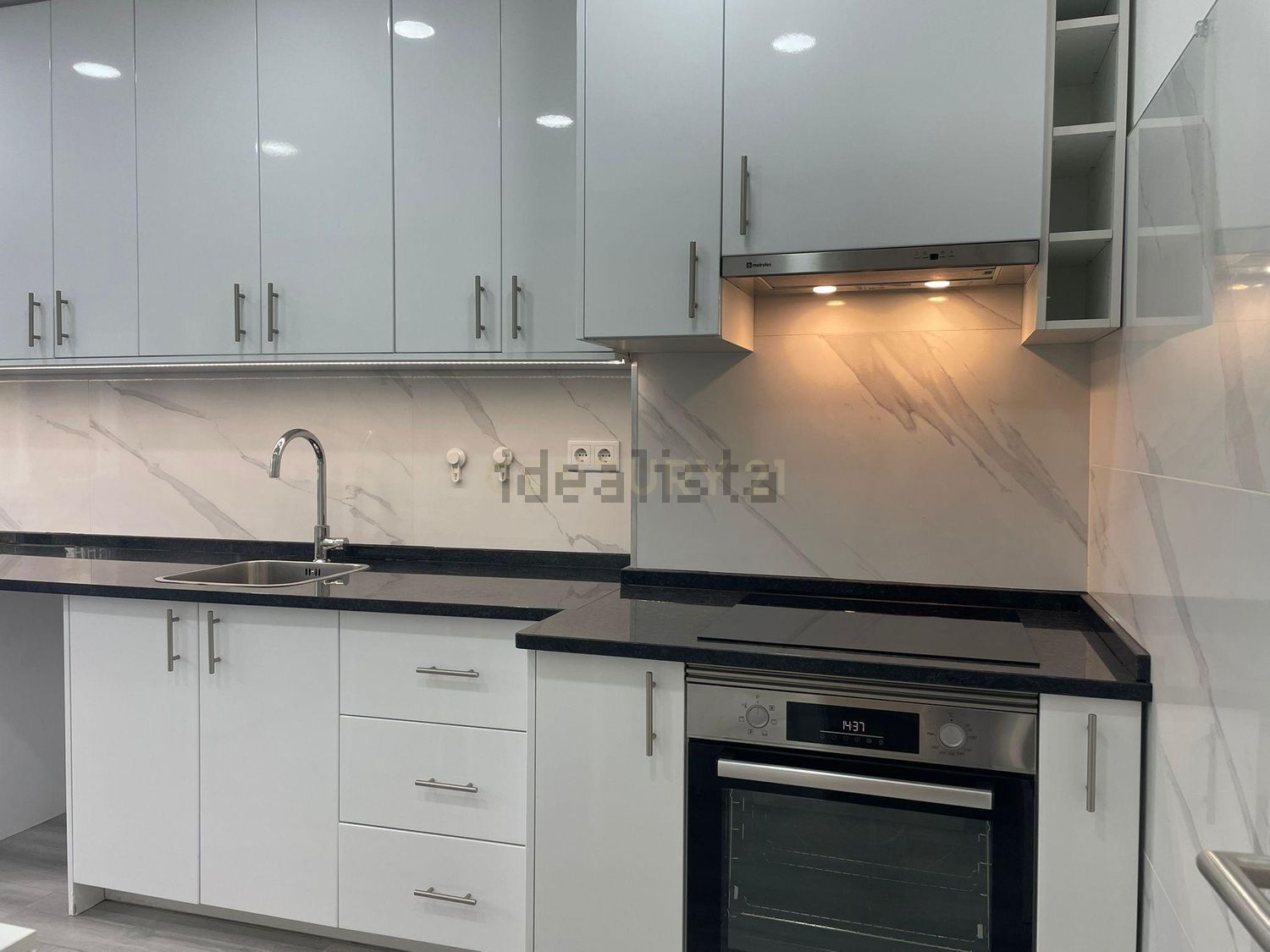 出租公寓 t2在Estrada Serra da Mira, 32 - 厨房