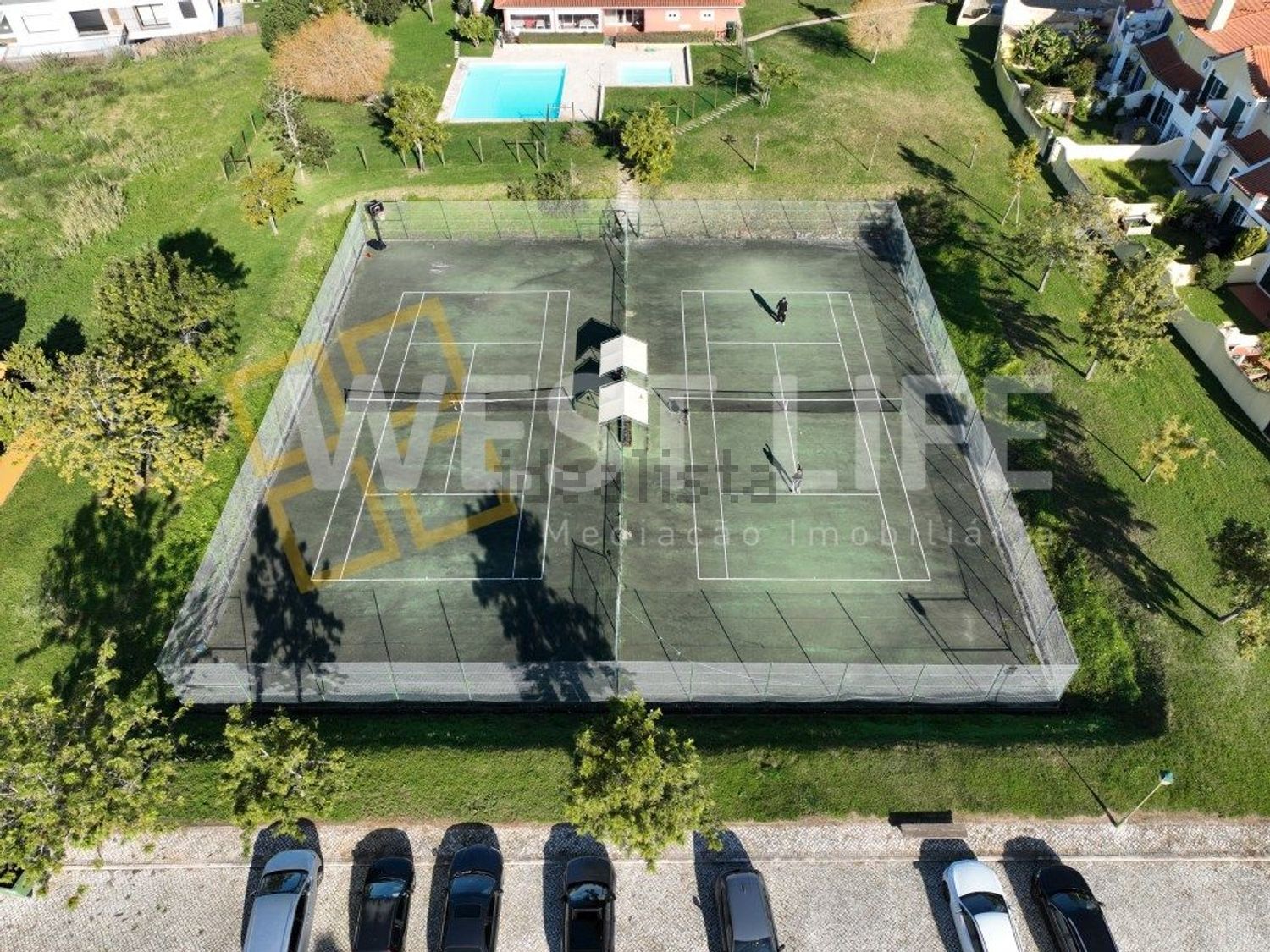 小楼房或独栋别墅出售在Turcifal - 照片