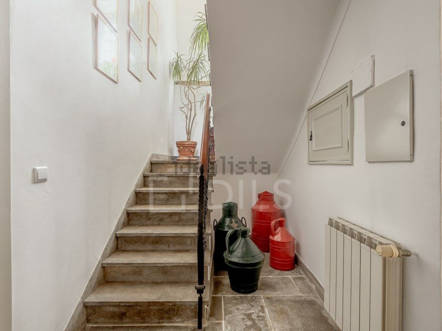 小楼房或独栋别墅出售在Rua Norte - 详情