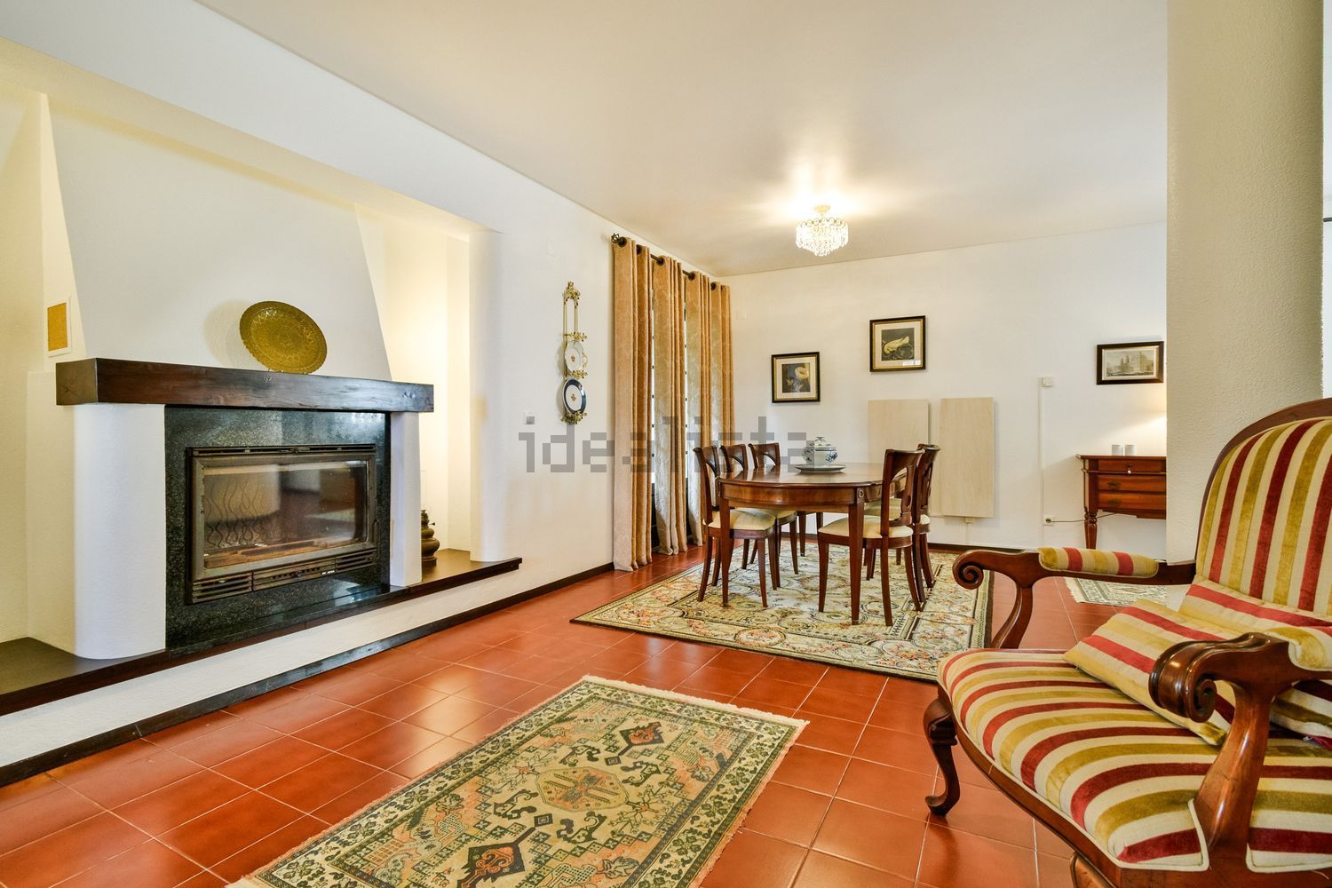 小楼房或独栋别墅出售在Centro - 客厅