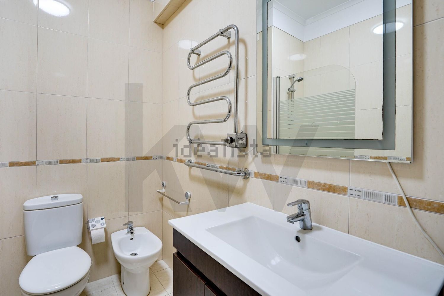 公寓 t2出售在Rua Doutor Egas Moniz - 卫生间