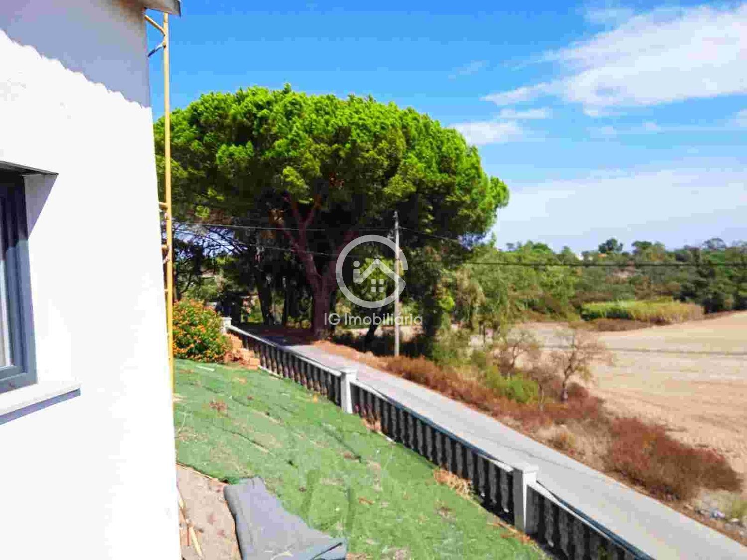 小楼房或独栋别墅出售在Centro - 照片