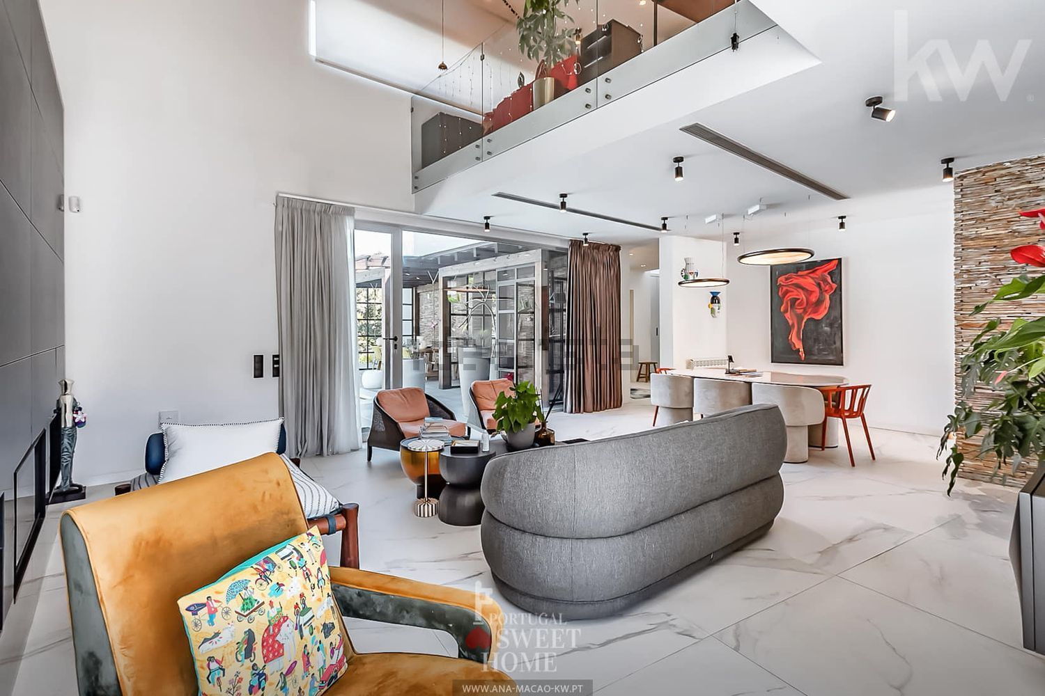 小楼房或独栋别墅出售在Beloura - Penha Longa - 客厅