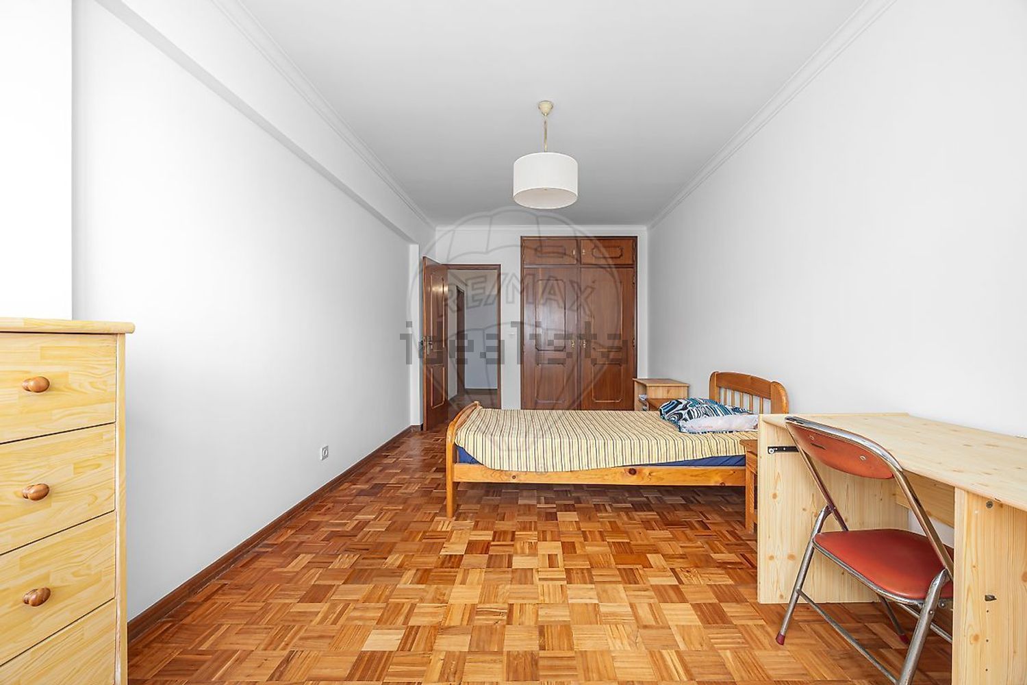 公寓 t4出售在Praceta Cesário Verde - 卧室