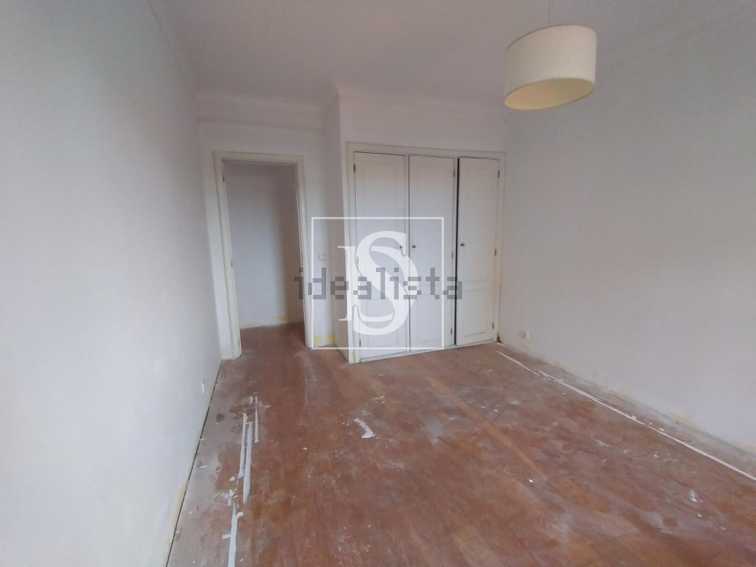 小楼房或独栋别墅出售在Rio Mouro Velho - Alto do Forte - 居住