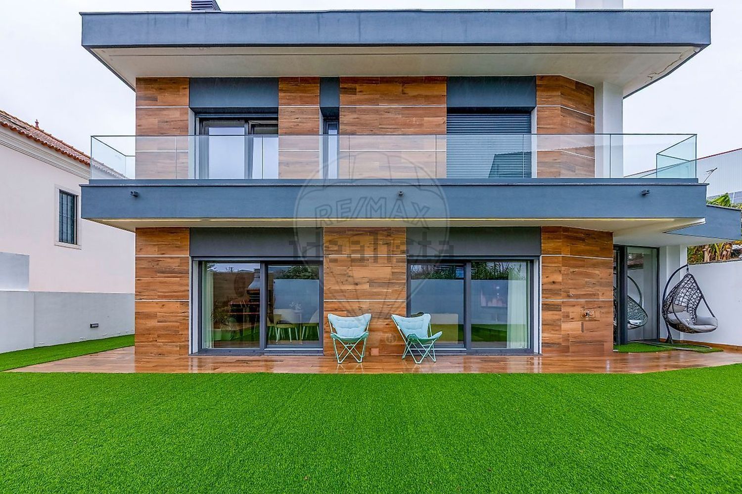 小楼房或独栋别墅出售在Rua da Ribeira - 外立面