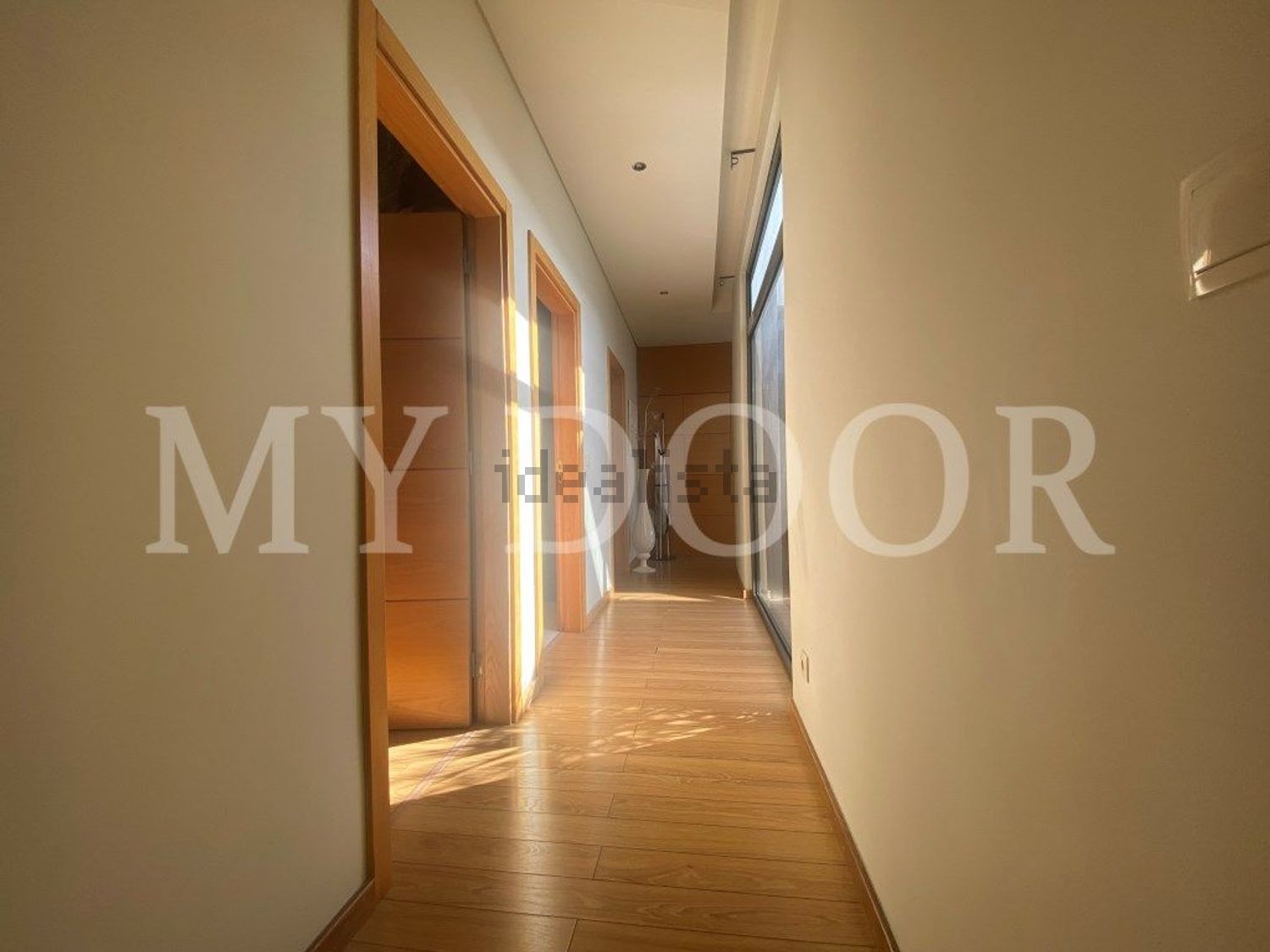 小楼房或独栋别墅出售在Santo Antão e São Julião do Tojal - 过道