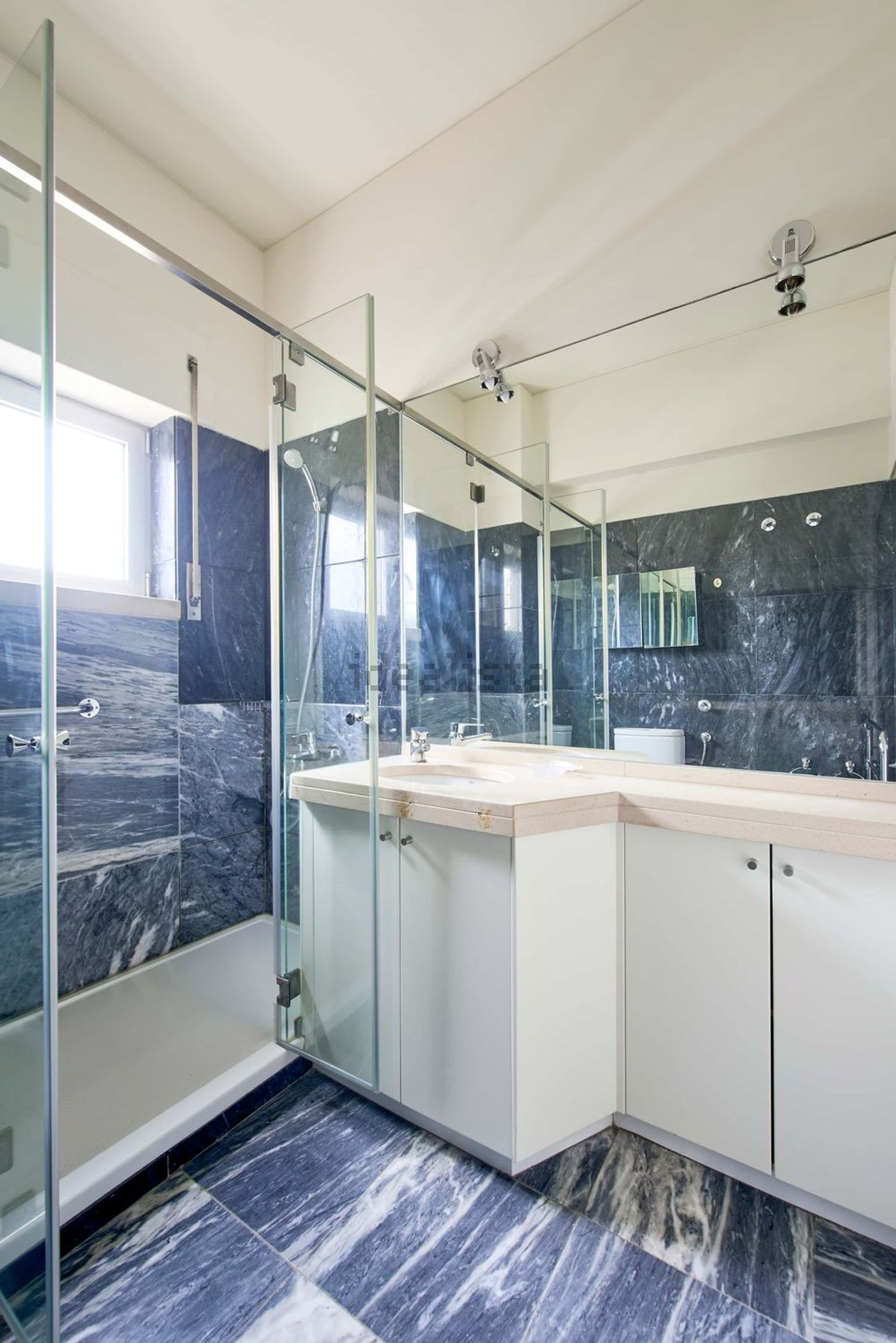 出租房间在Rua Actor António Silva, 3 - 厨房