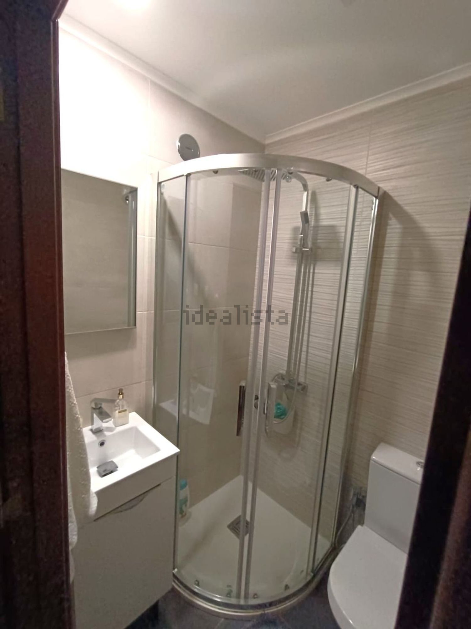 出租房间在Rua José Manuel Cerqueira Afonso dos Santos, 6 - 卫生间