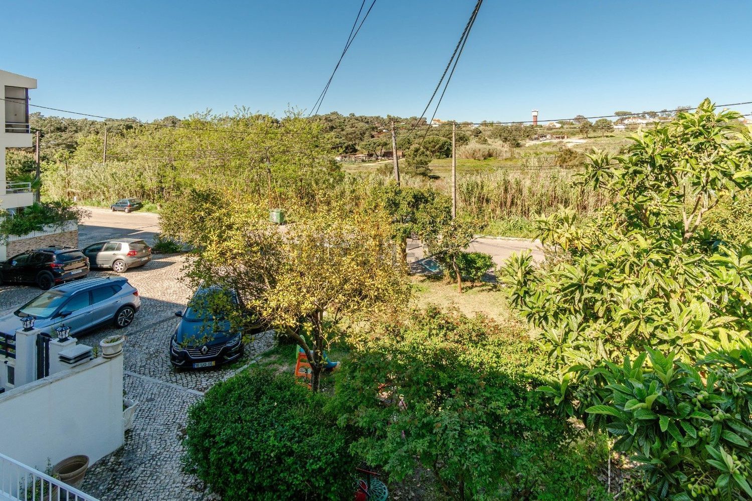 联排别墅出售在Rua Hortense Luz - 花园