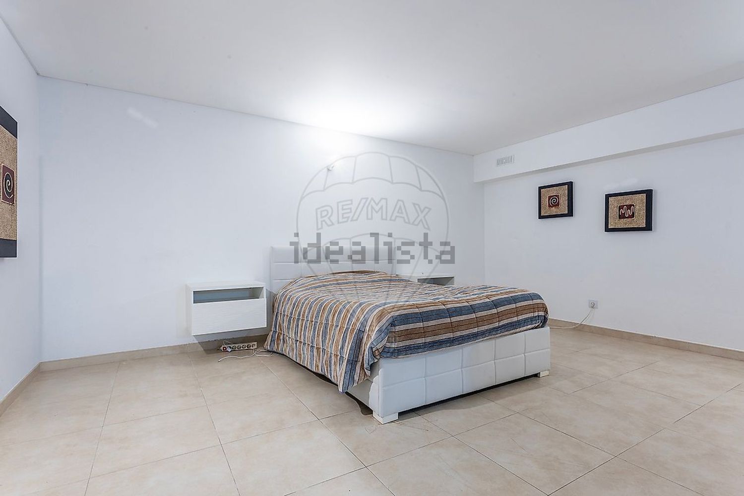 小楼房或独栋别墅出售在Largo do Juncalinho - 卧室