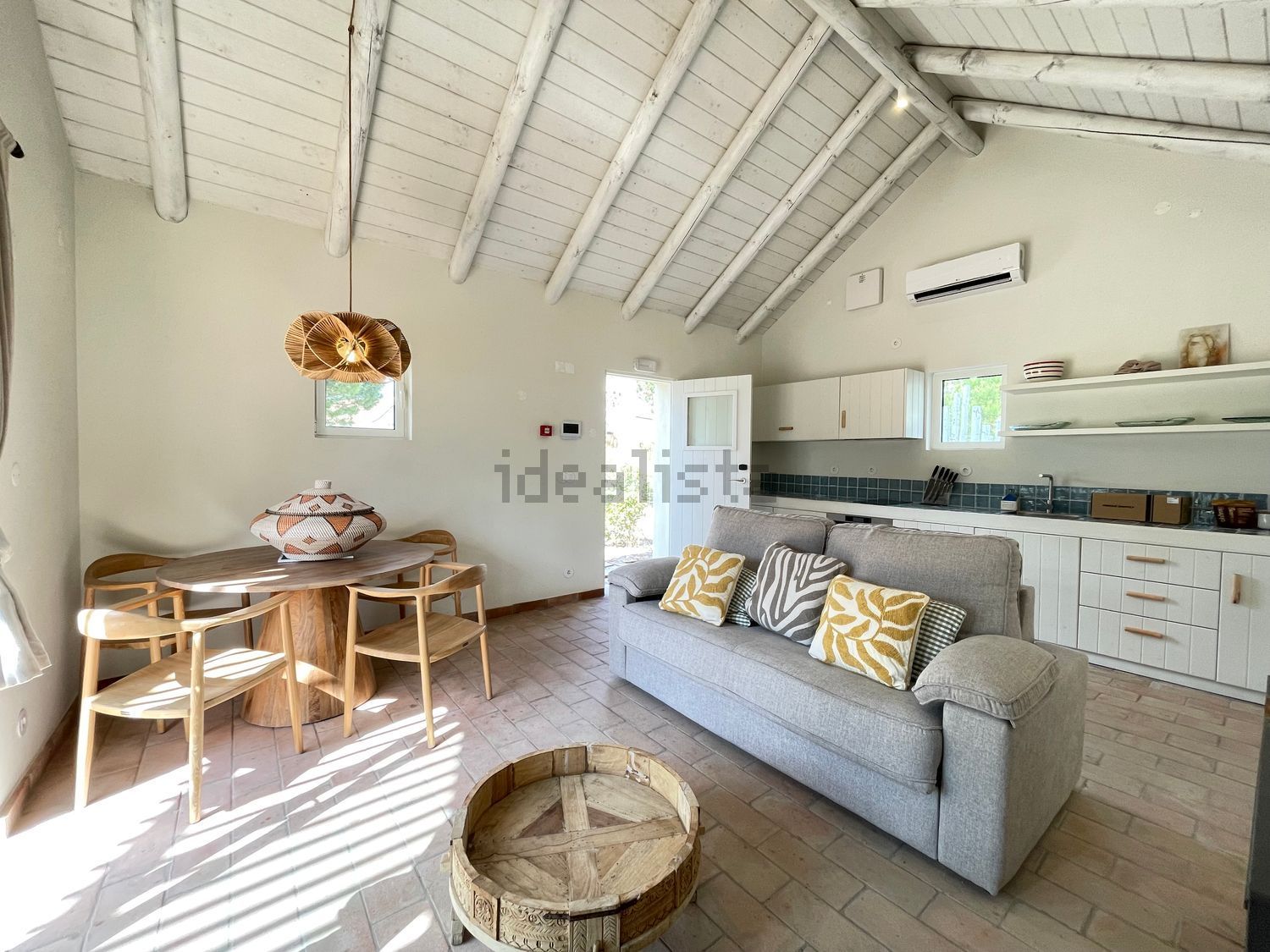 小楼房或独栋别墅出售Authentic Bicas s/n - 客厅