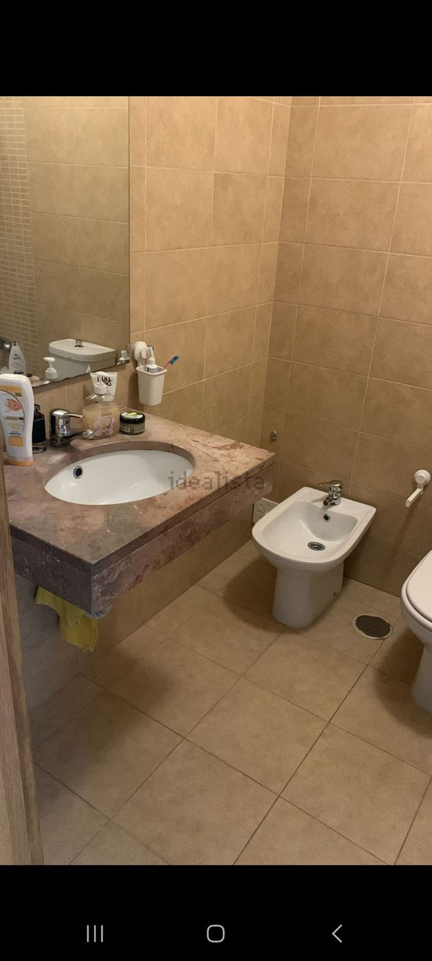 出租房间在Rua José Afonso, 2 - 卫生间