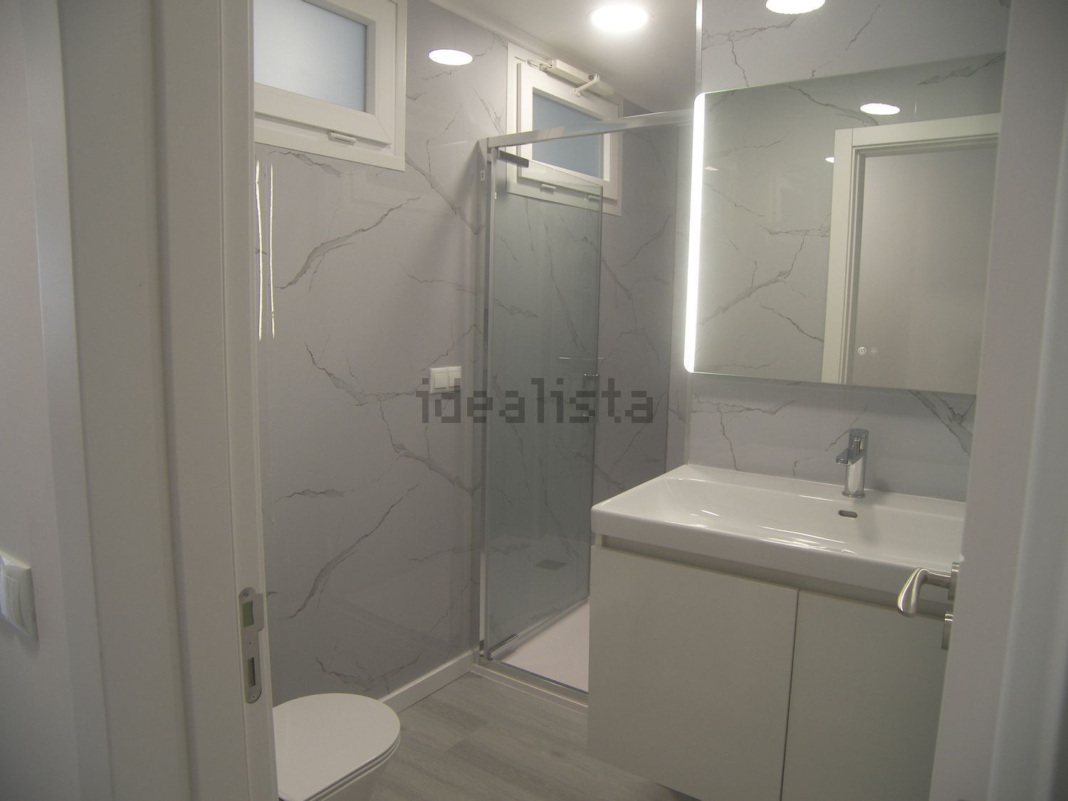 公寓 t2出售在Rua António Sérgio - 卫生间