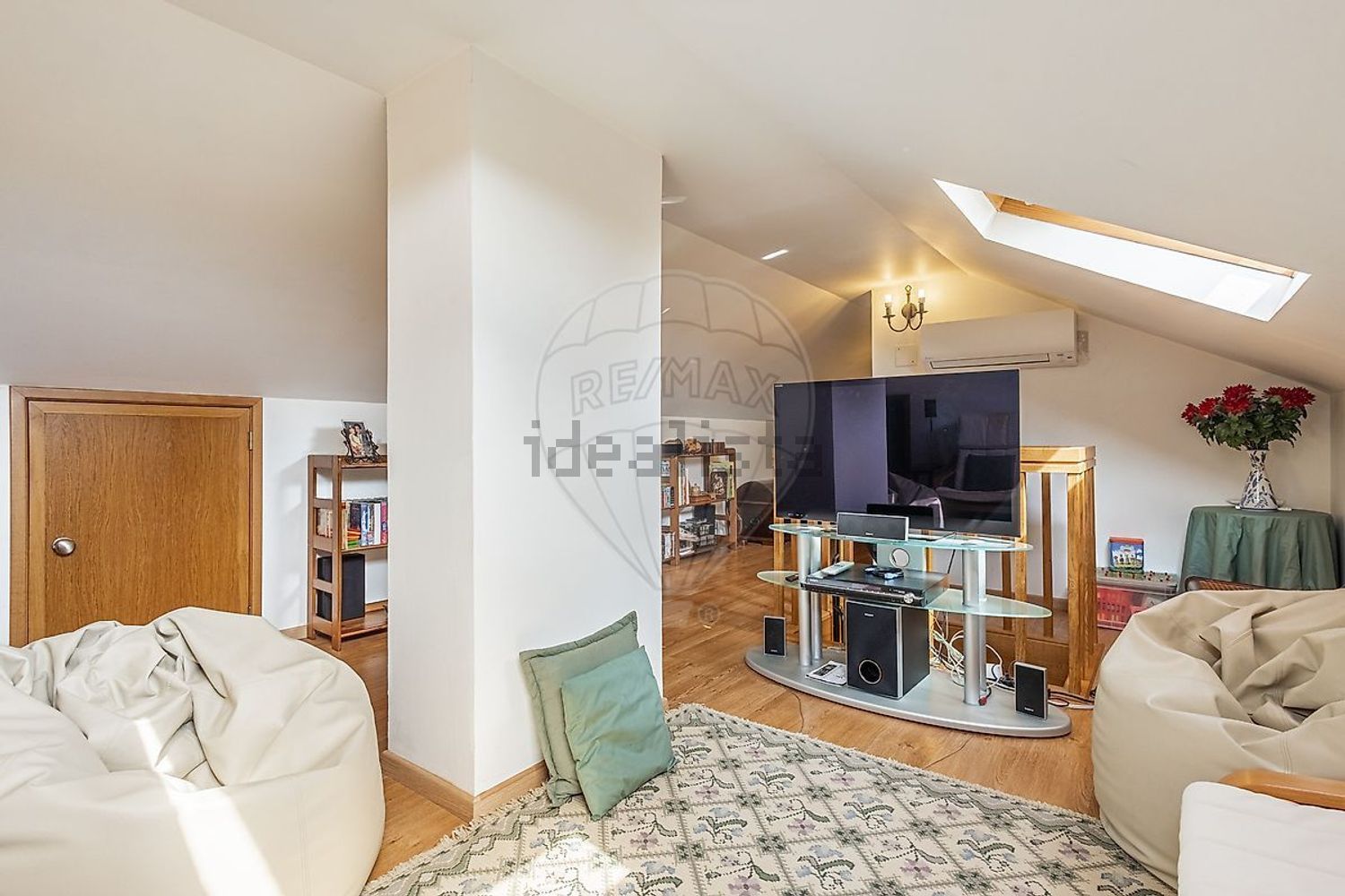 小楼房或独栋别墅出售Estr. da Serralheira de Baixo - 客厅