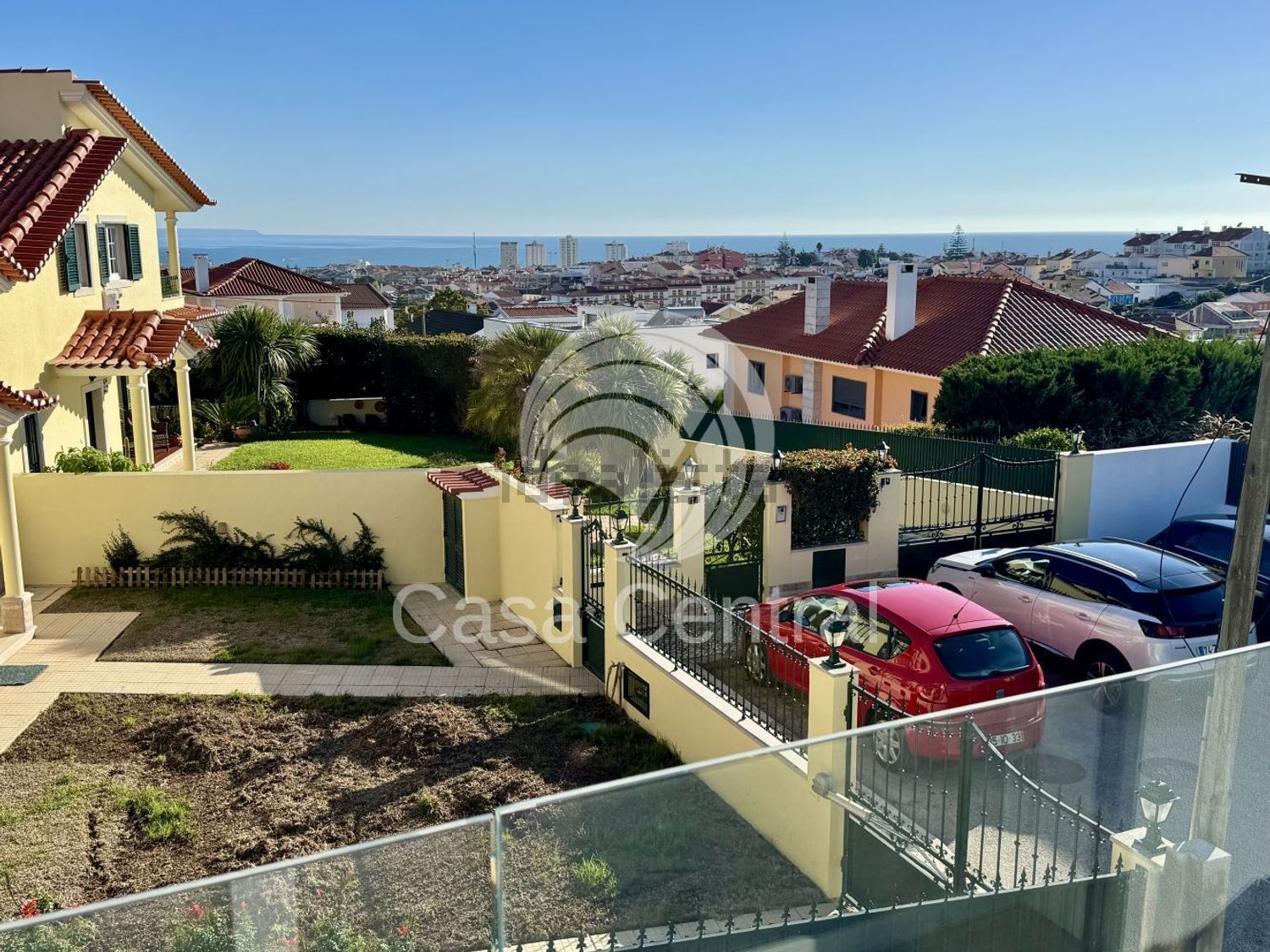 小楼房或独栋别墅出售在Rua Pax Julia, 25 - 阳台