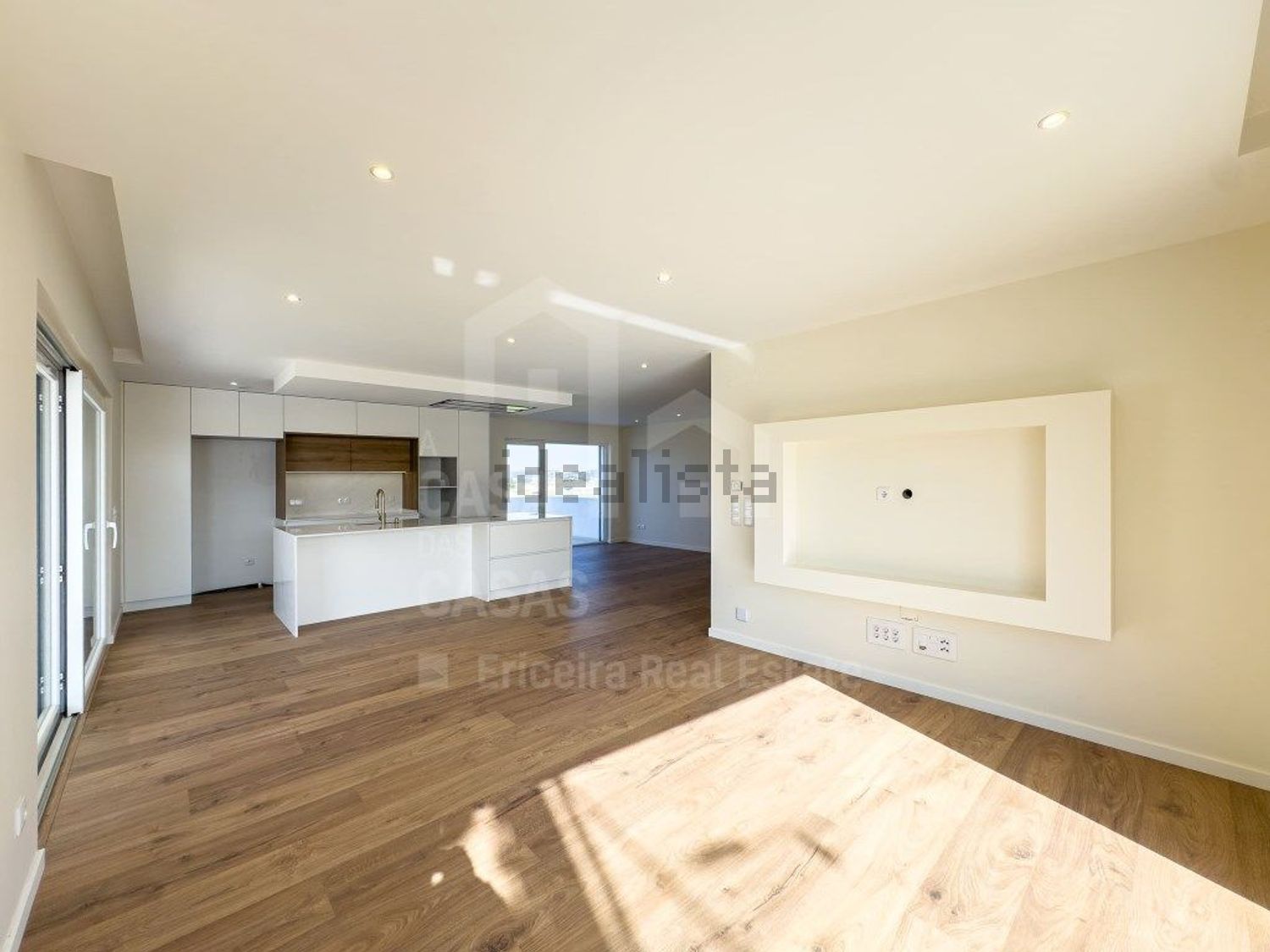 小楼房或独栋别墅出售在Encarnação - 居住