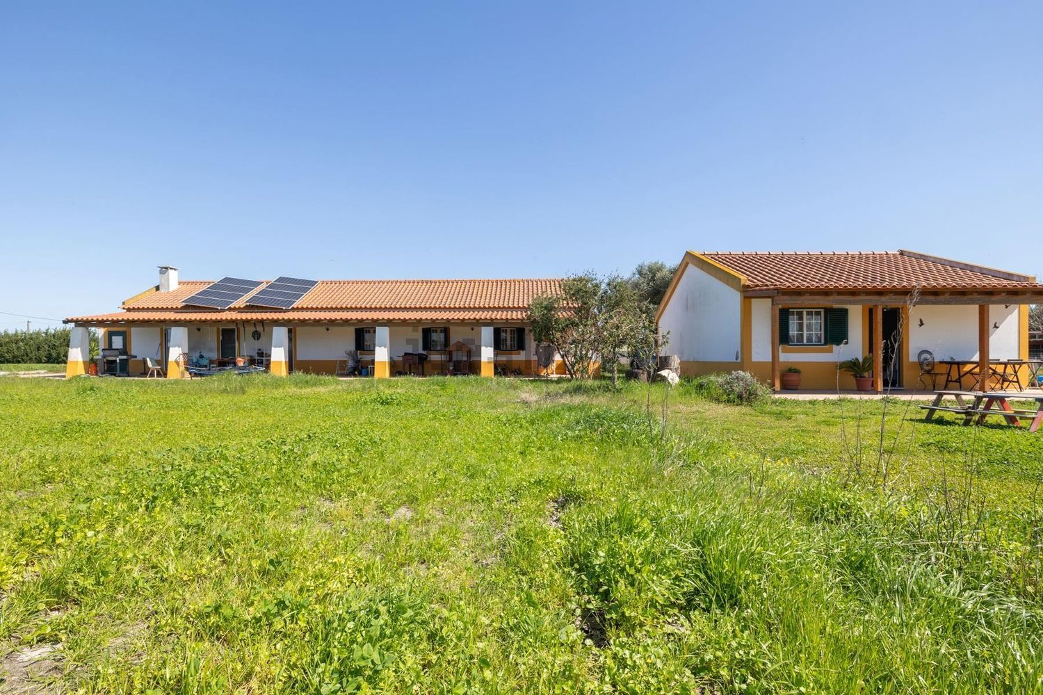 农庄出售在Estrada Vale Porrim s/n - 外立面