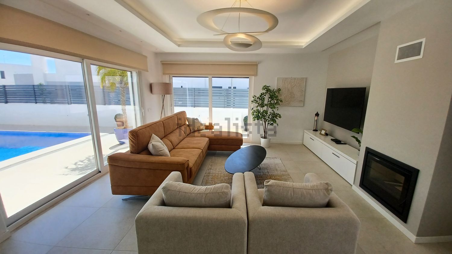 小楼房或独栋别墅出售在Porto Covo - 客厅