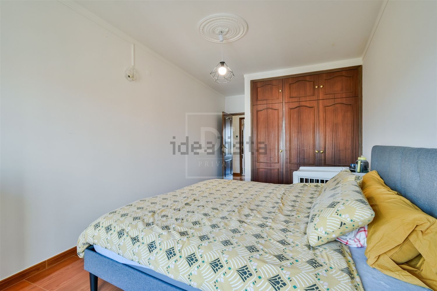 小楼房或独栋别墅出售在Praça Dom Lourenço Vicente, 18 - 卧室