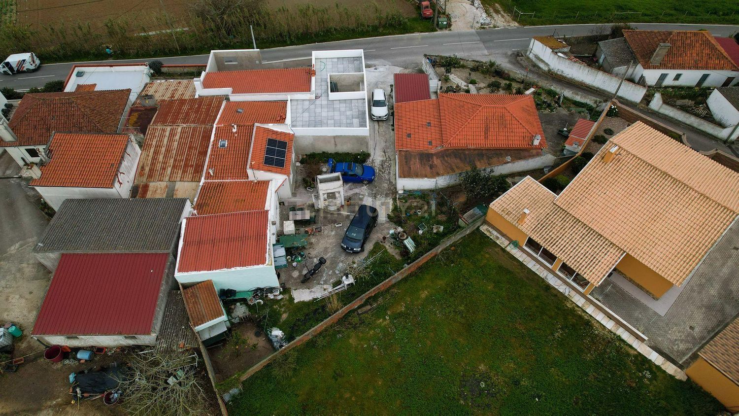 小楼房或独栋别墅出售在Rua do Casaleiro - 周边