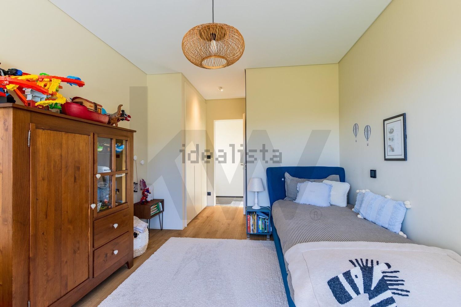 小楼房或独栋别墅出售在Rua das Lombas - 客厅