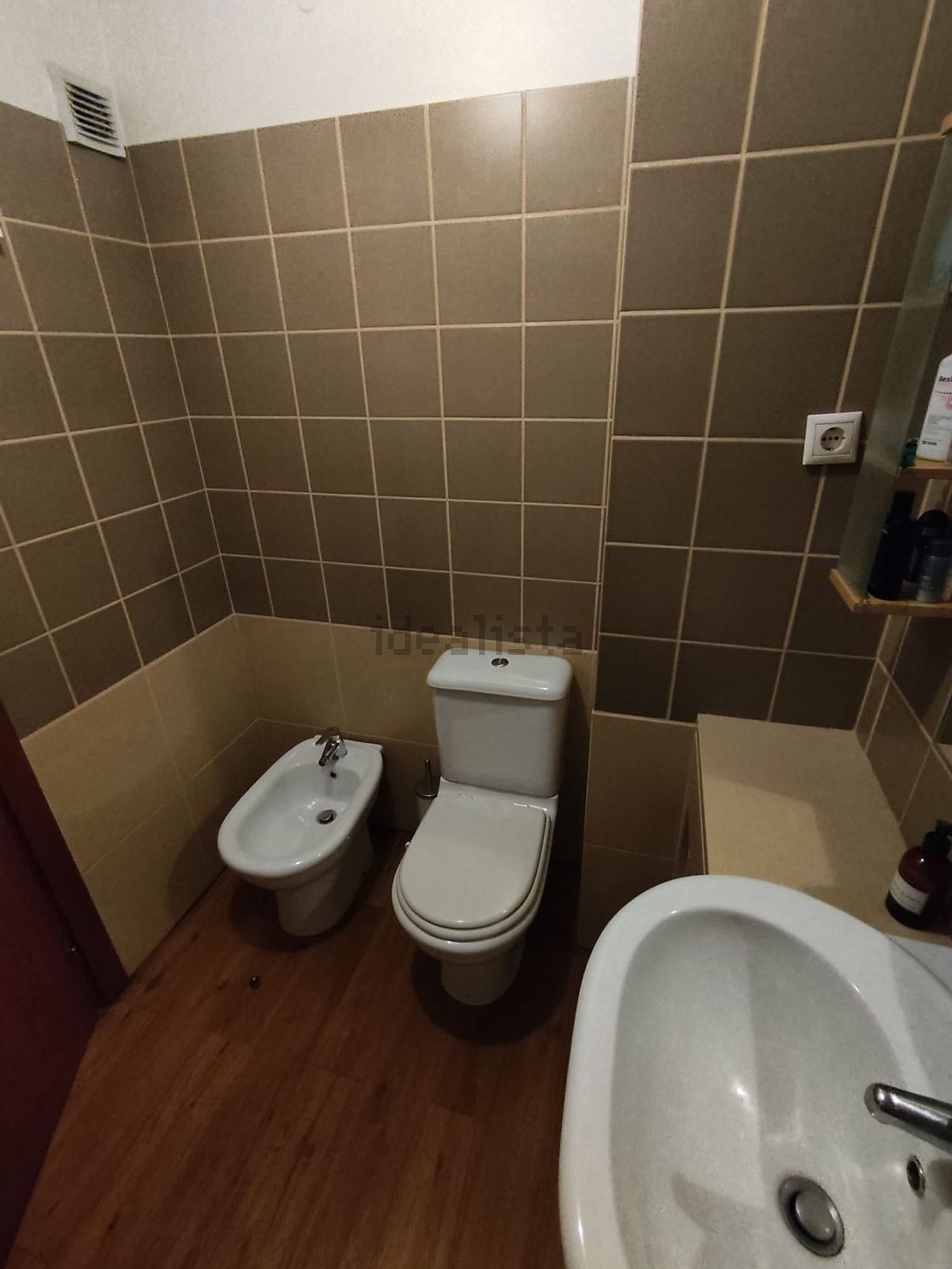 出租公寓 t1在Avenida Sérgio Vieira de Mello, 21 - 卫生间