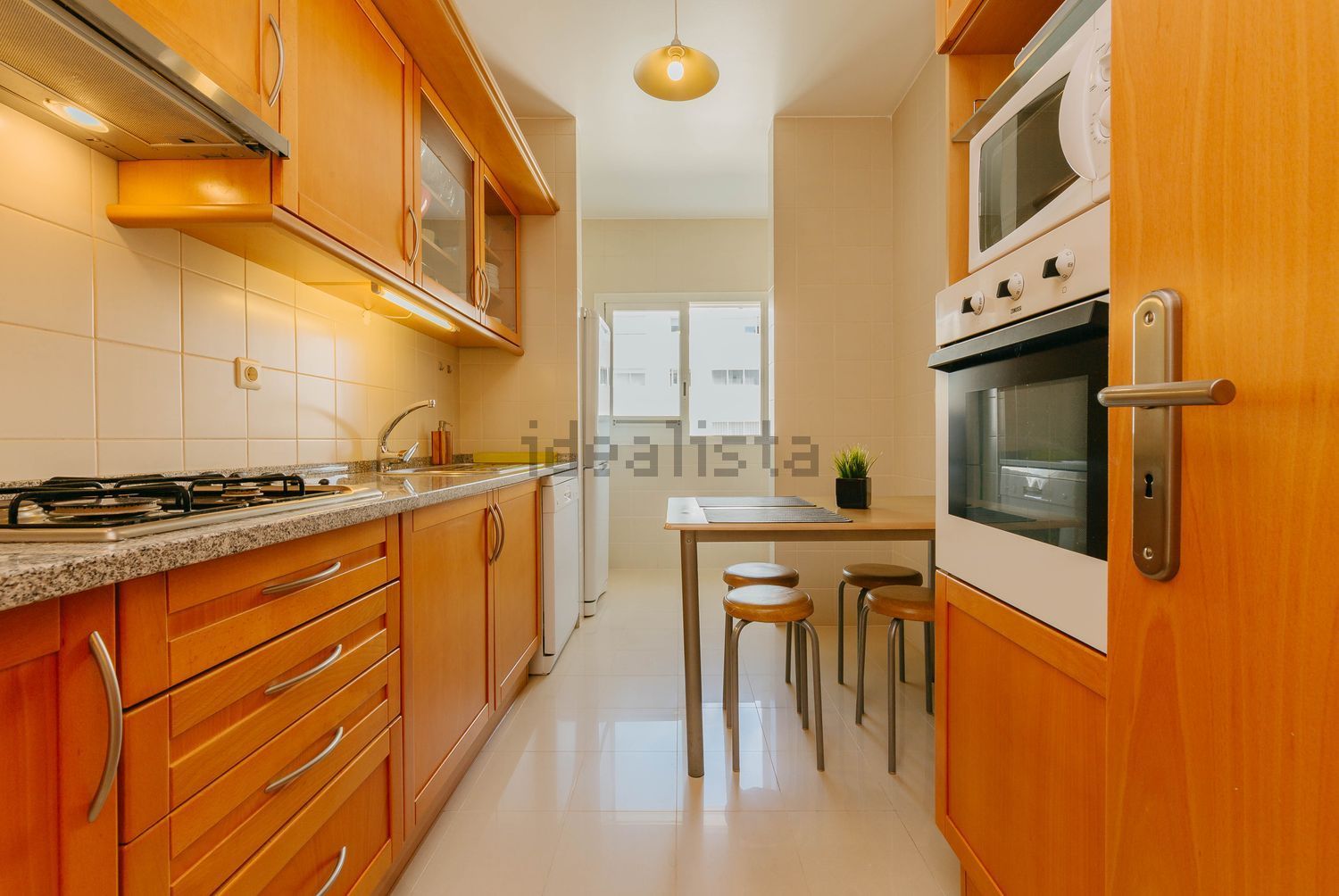 出租房间在Rua das Caravelas, 2 - 厨房