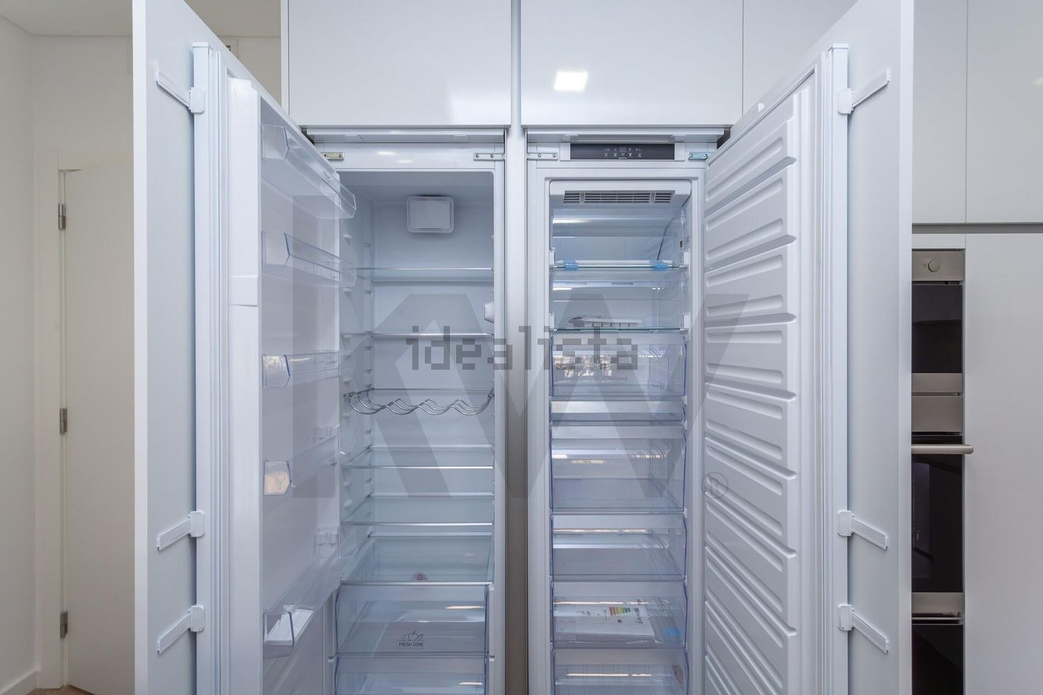 双拼别墅出售在Rua Marechal Craveiro Lopes s/n - 试衣间