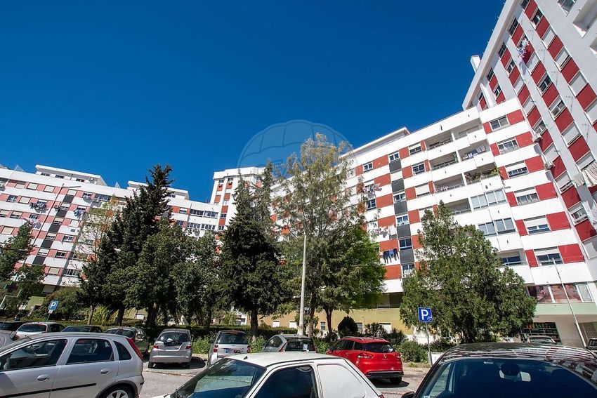 出租公寓 t3在Rua Almirante Gago Coutinho