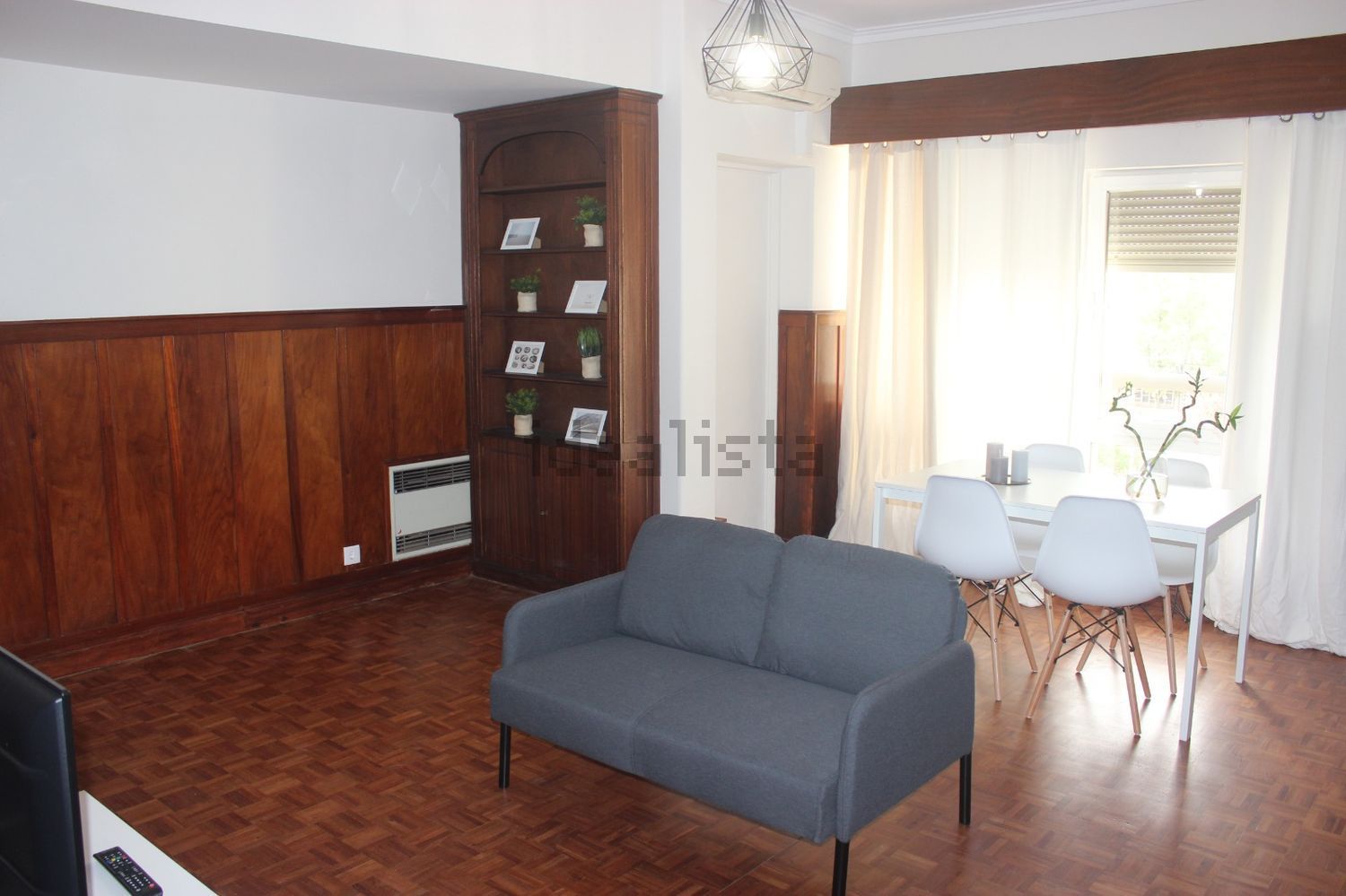 出租房间在Avenida Cidade de Luanda, 485 - 客厅