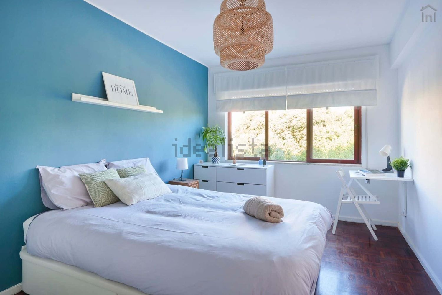 出租房间在Rua Professor Barbosa Sueiro, 18 - 卧室