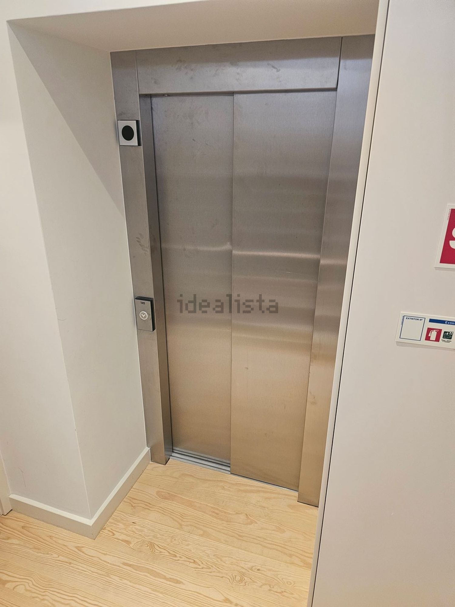 公寓 t2出售在Rua de São Bento - 前厅