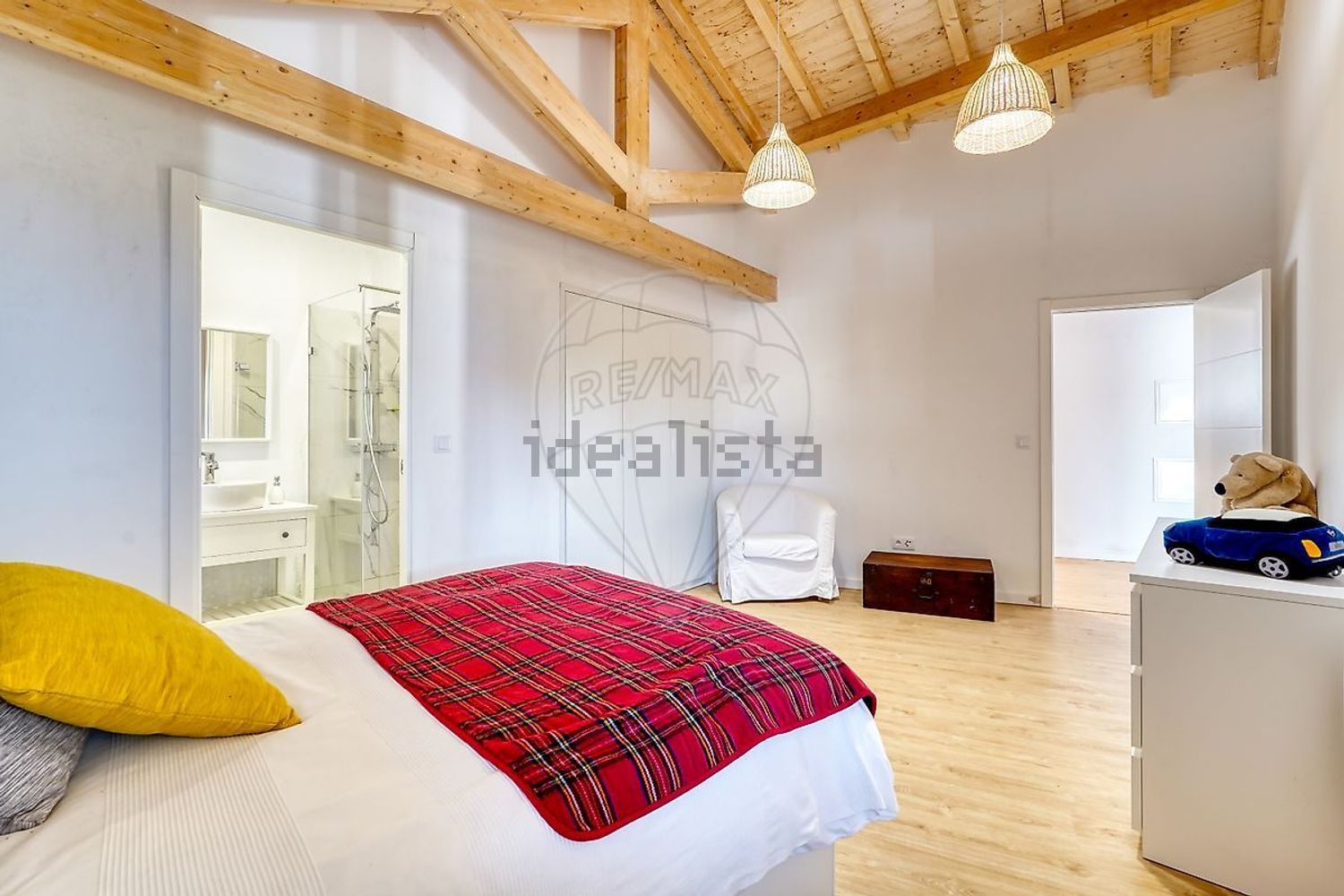 小楼房或独栋别墅出售在Rua da Liberdade - 卧室