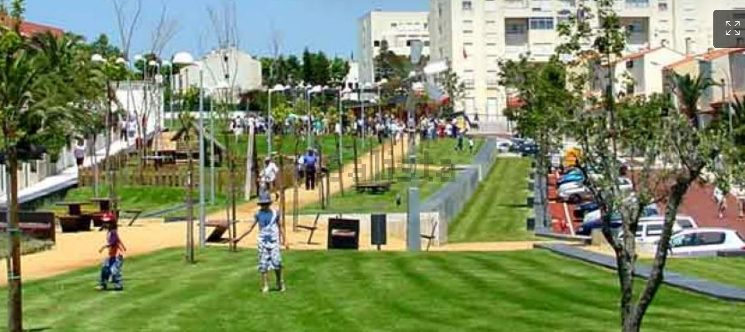 出租房间在Rua Marechal Saldanha, 30 - 游泳池