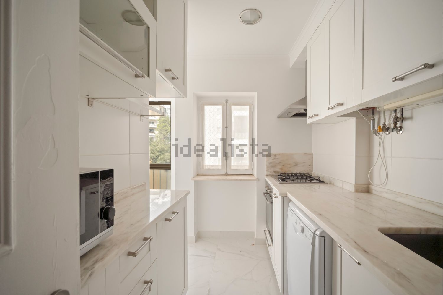 出租公寓 t1在Avenida Biarritz, 299 - 厨房