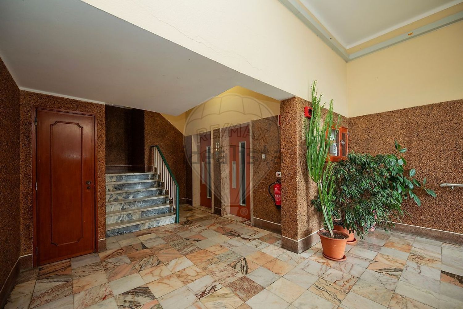 公寓 t3出售在Rua João Nunes Resende - 照片