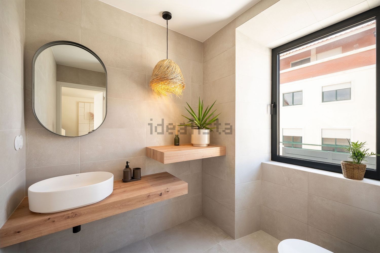 小楼房或独栋别墅出售在Avenida António Garcia de Castro - 卫生间