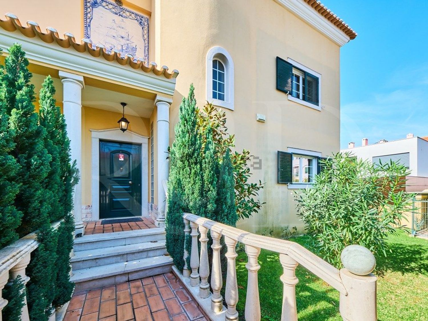 小楼房或独栋别墅出售在Rua Bartolomeu Perestelo, 189 - 外立面