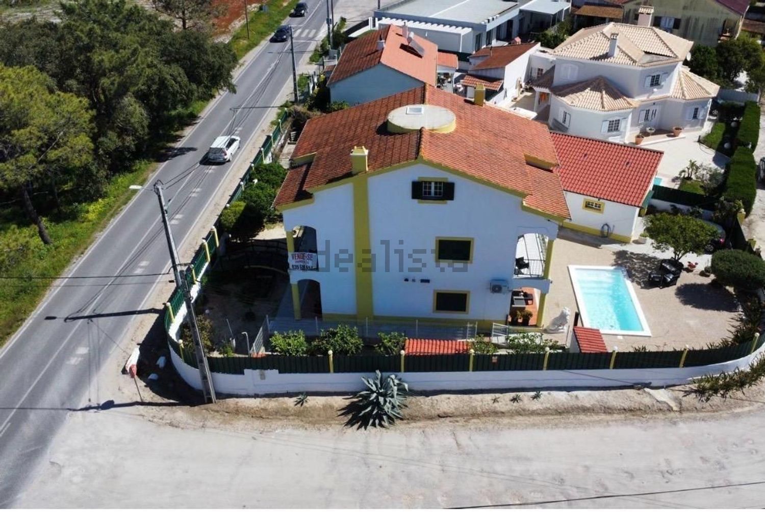 小楼房或独栋别墅出售在Lagoinha - Vale de Touros - 外立面