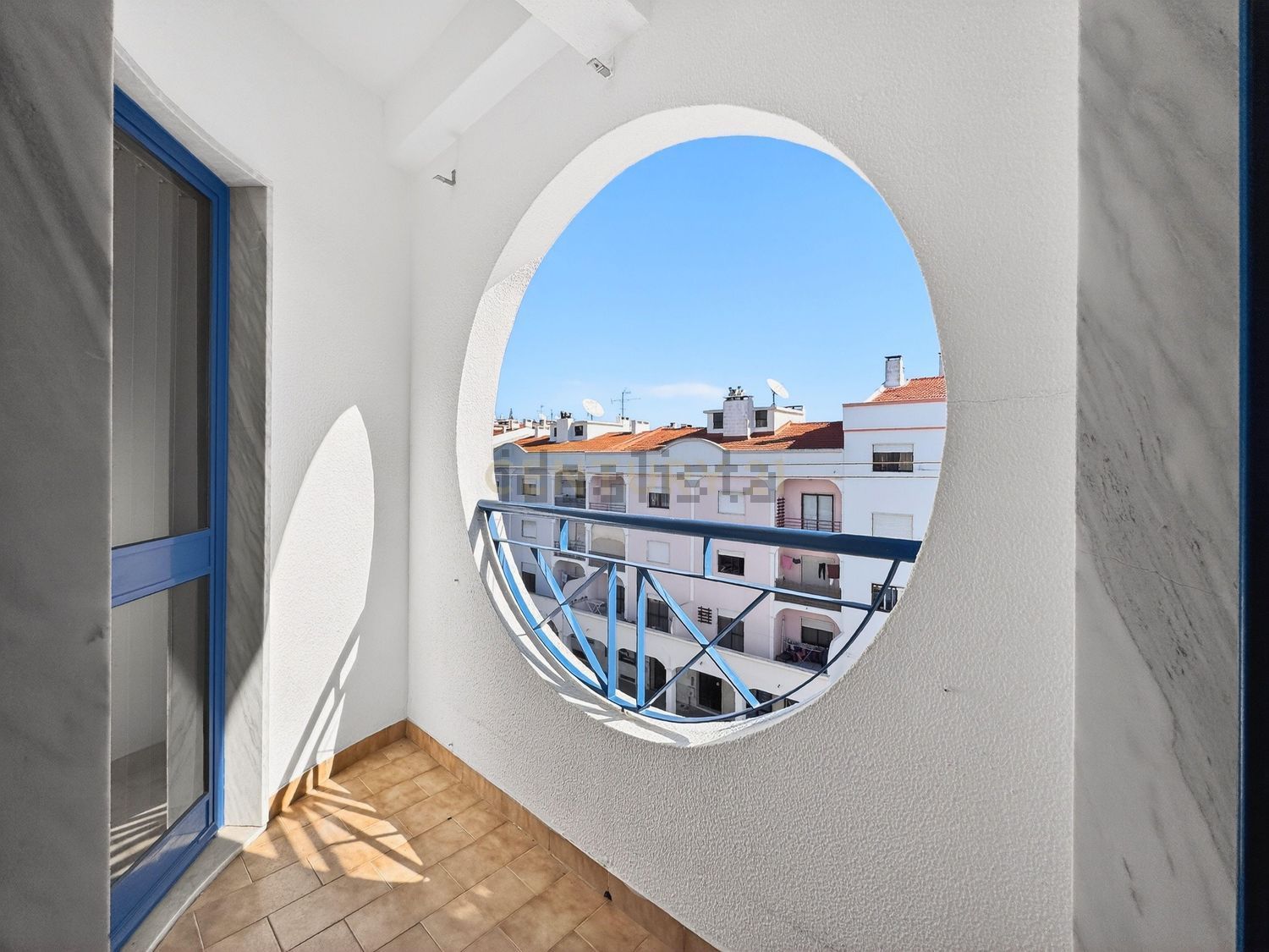 出租公寓 t3在Rua Rodrigues Lapa, 14 - 阳台