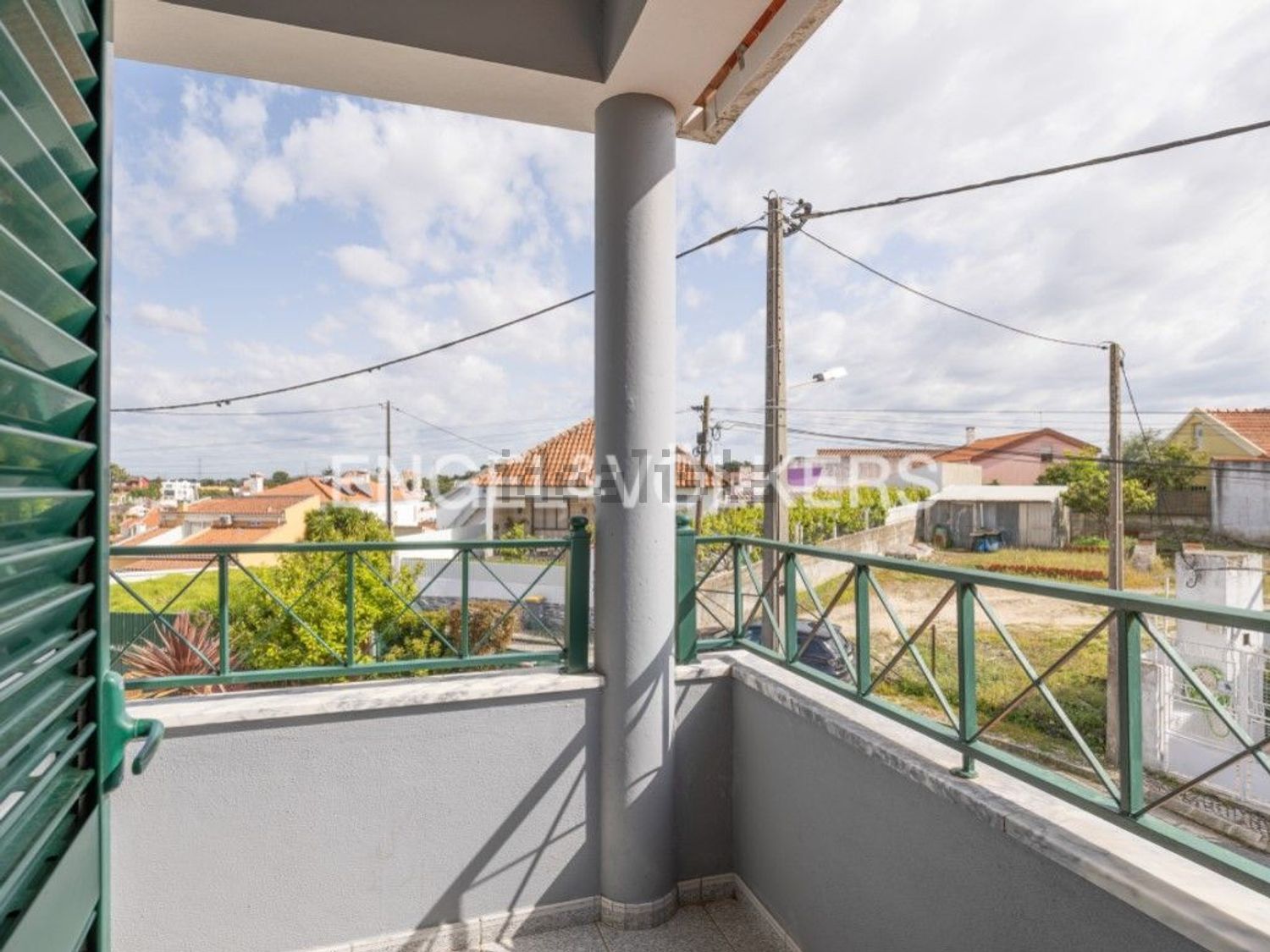 小楼房或独栋别墅出售在Caparica e Trafaria - 阳台